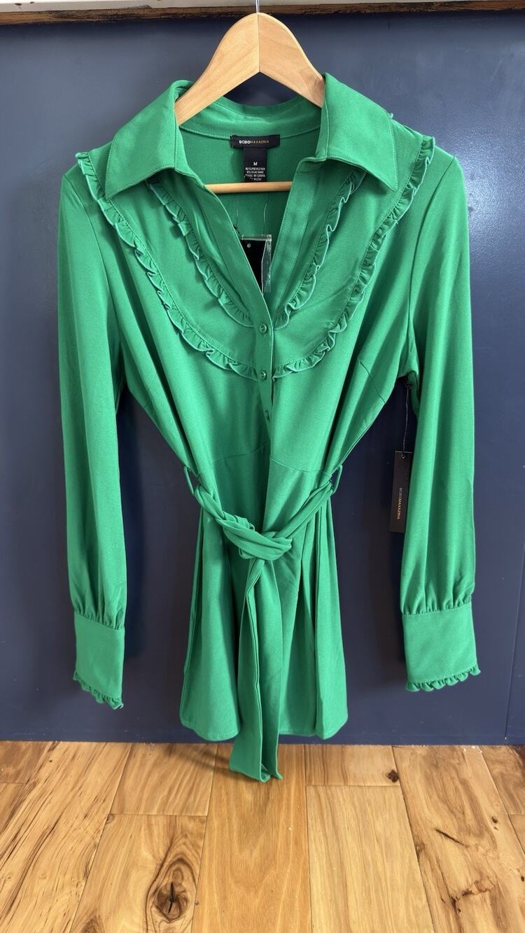 NWT BCBGMAXAZRIA Shirt Dress Womens Size M Emerald Green Ruffle Tie Belt Mini